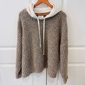 Aerie women’s XL beige hooded Sweater